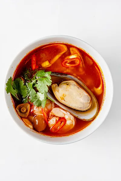 Bouillabaisse Soupe Poisson Française Traditionnelle Vue Dessus Sur Fond Blanc — Photo