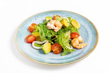 Beyaz karidesli salata