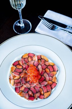 Havyarlı carpaccio, Noel aperatifi.