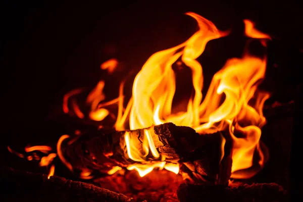 Feuer Auf Schwarzem Hintergrund — Stockfoto