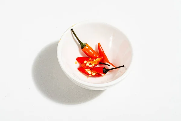 碗中切碎红辣椒 — 图库照片