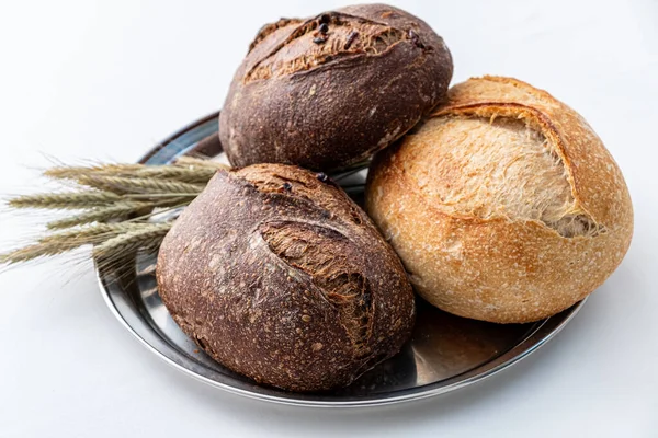 Čerstvý Chléb Bílém Pozadí — Stock fotografie