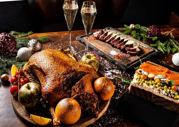 Christmas Turkey Teh Wooden Table — Stock Photo, Image