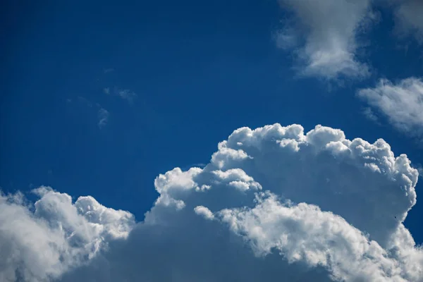 Cluodscape Фон Неба Над Голубое Небо — стоковое фото