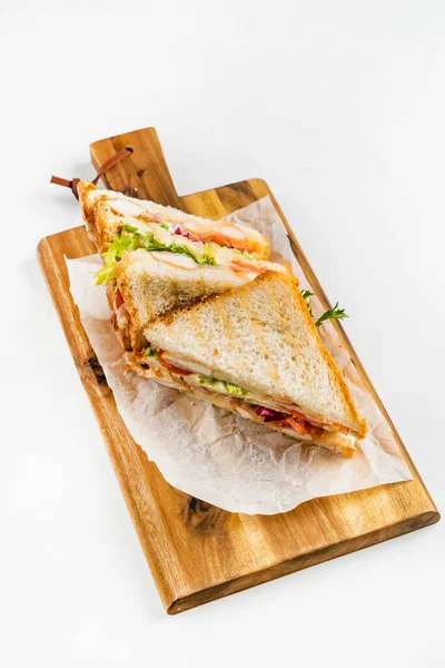 Сэндвич Ветчиной Сыром Помидорами Салатом Жареным Хлебом — стоковое фото