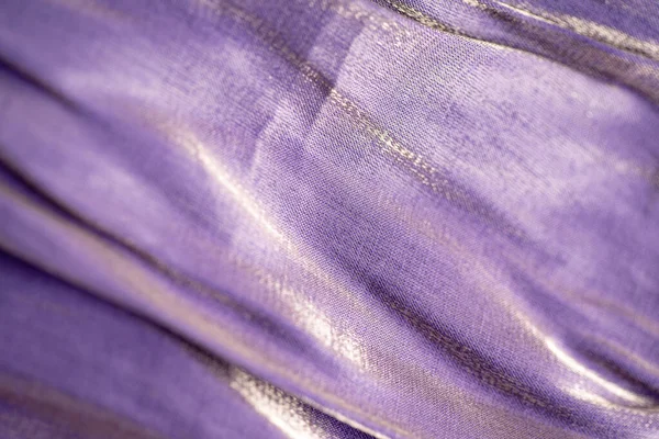 紫の絹の背景 非常にパーリ色 — ストック写真