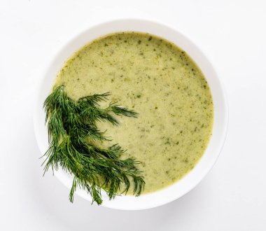 Beyaz ıspanak kremalı çorba.