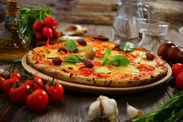 Pizza — Fotografia de Stock