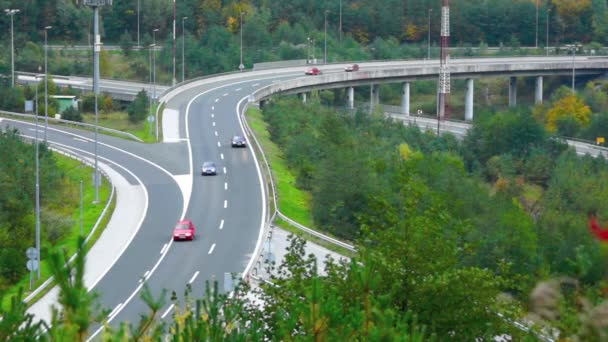 Vista aérea de la intersección de carreteras — Vídeos de Stock