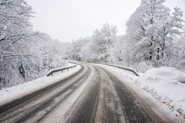 Winterstraße — Stockfoto