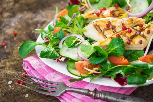 Salada de frango — Fotografia de Stock