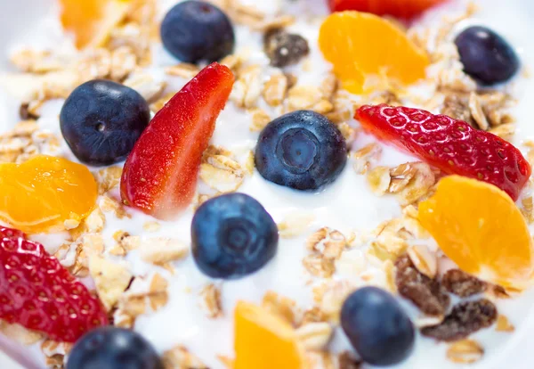 Sağlıklı kahvaltı.