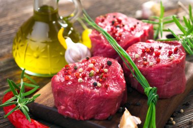 aromatik çiğ biftek