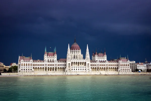 Budynek parlamentu węgierskiego — Zdjęcie stockowe