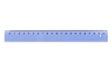 Beyaz arka plan üzerinde izole plastik cetvel