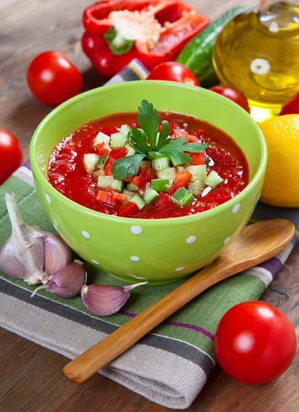 Tasty vegetarian gazpacho soup on the table — Stock Photo, Image