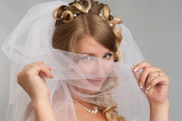 Крупный план лица невесты с макияжем — стоковое фото