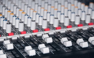 ses karıştırıcı