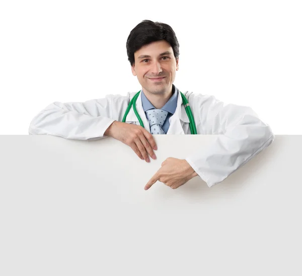 Доктор с чистым баннером — стоковое фото
