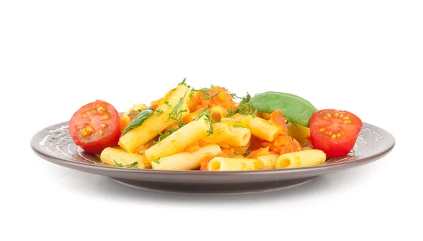 Nudeln mit Tomaten — Stockfoto