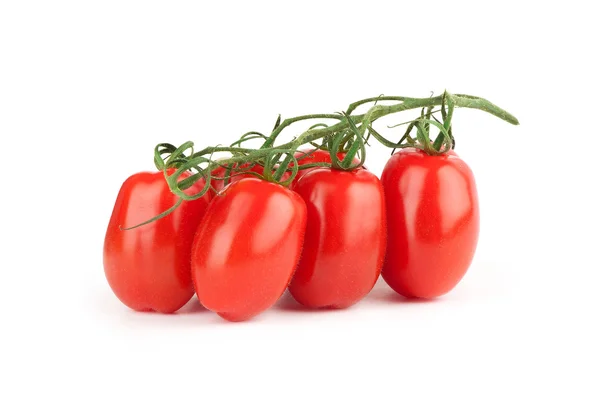Tomates cherry aislados sobre fondo blanco — Foto de Stock