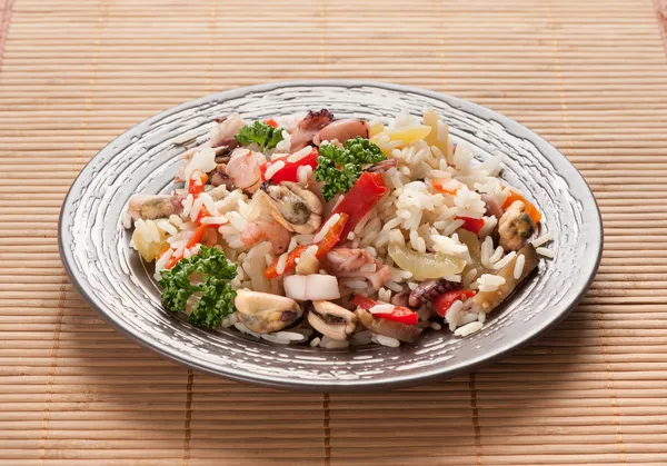 Arroz con mariscos y verduras — Foto de Stock