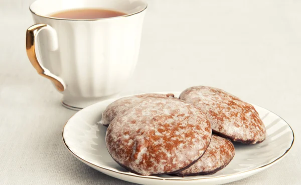 Honey-cakes and tea — Stock Photo, Image