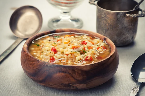 Skål med minestronesoppa med linser — Stockfoto