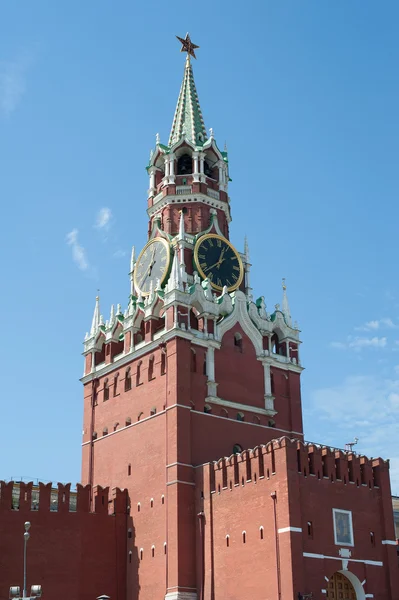 Kremlin de Moscovo, Praça Vermelha. Torre do relógio Spasskaya — Fotografia de Stock