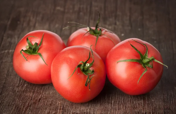 Tomates inteiros — Fotografia de Stock