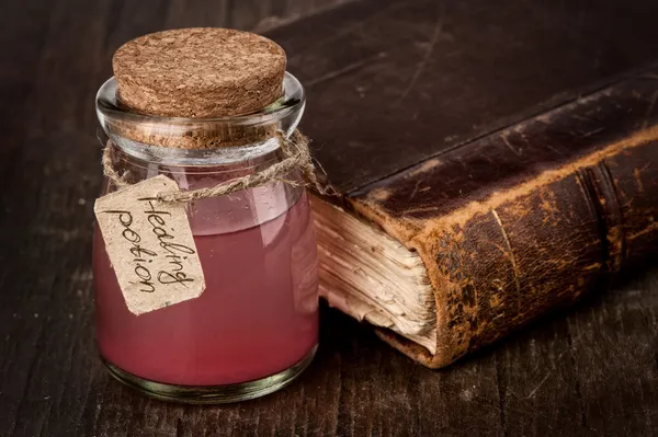 Healing red potion — Stockfoto