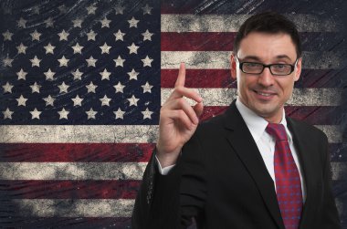 Grunge ABD bayrağı ve yakışıklı işadamı