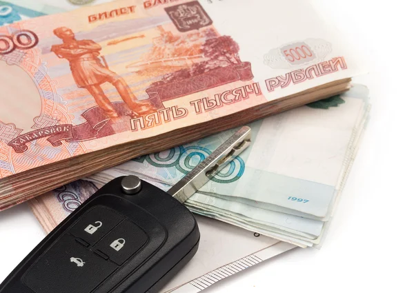 Chave do carro e dinheiro russo — Fotografia de Stock