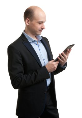 genç erkek icra dijital tablet kullanma