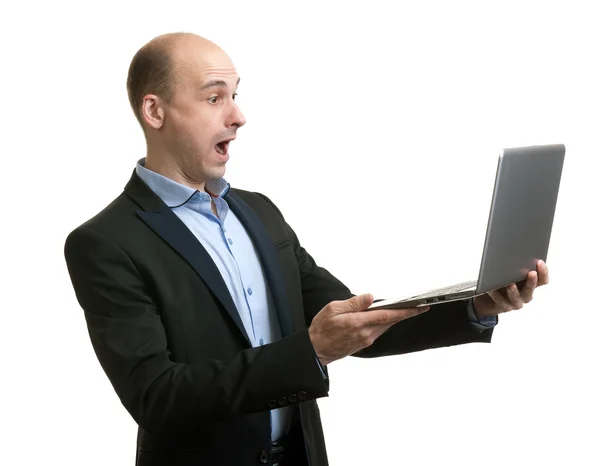 Bang jonge zakenman met zijn laptopcomputer — Stockfoto