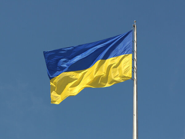 Флаг Украины у Киева — стоковое фото