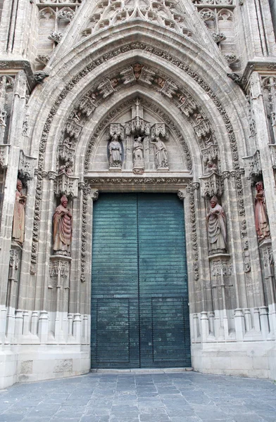 Puerta de la catedral vieja —  Fotos de Stock