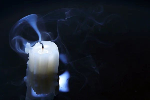 Zhasne svíčka — Stock fotografie