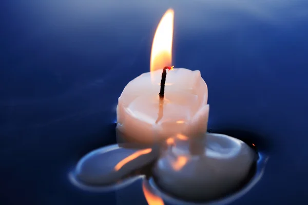 Candle On Water — Stock Photo, Image