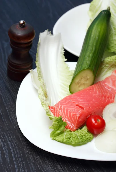 Salmon And Vegetables — Stock Photo, Image