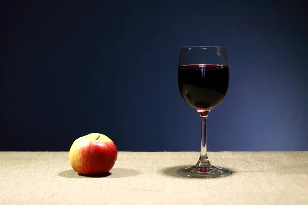 Apfel und Wein — Stockfoto