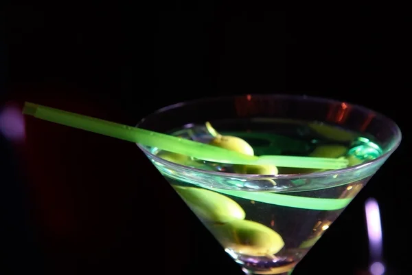 Martini with olives — Stock Photo, Image