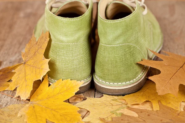 Pair of green leather boots — Stock Photo, Image