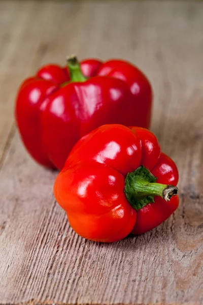 Two red bell peppers — Stock Photo, Image