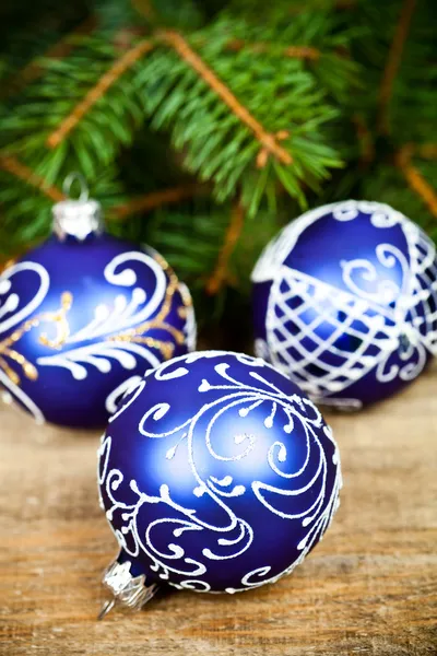 크리스마스 장식과 전나무 — 스톡 사진