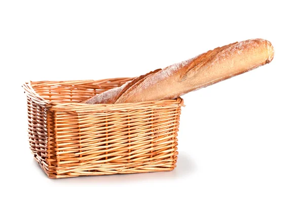 Baguette fresca en una canasta —  Fotos de Stock