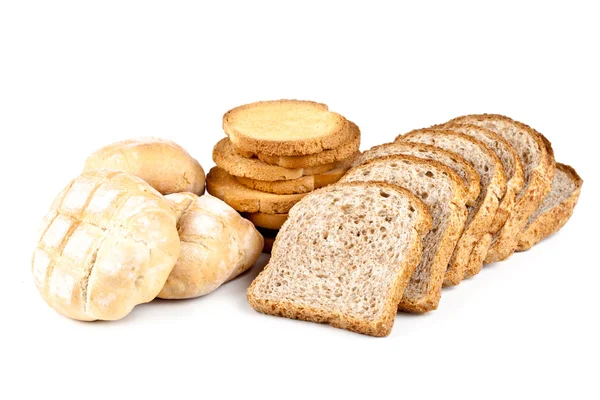 Verse broodjes, crackers en gesneden brood — Stockfoto