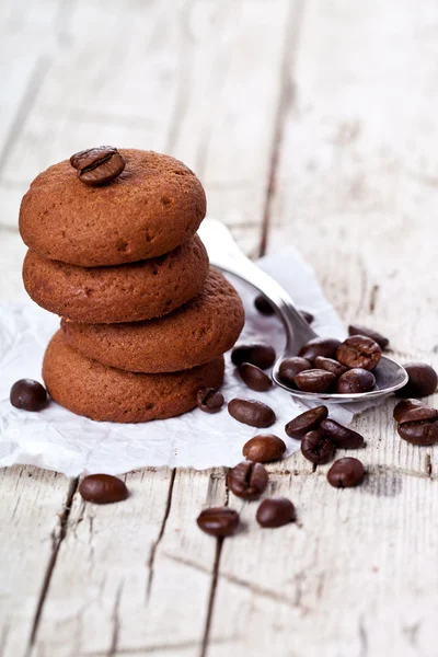 Chocolate cookies and coffee beans — Stock Photo, Image