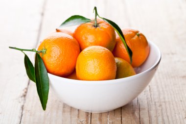 mandalina ile yaprak kase