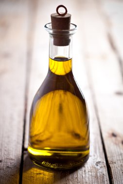 Şişede zeytinyağı